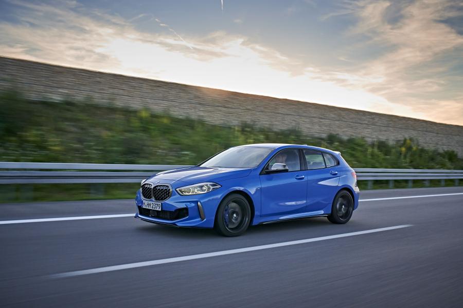  BMW M135i xDrive (F40) 2019 года  (WW) (фото 89 из 189)